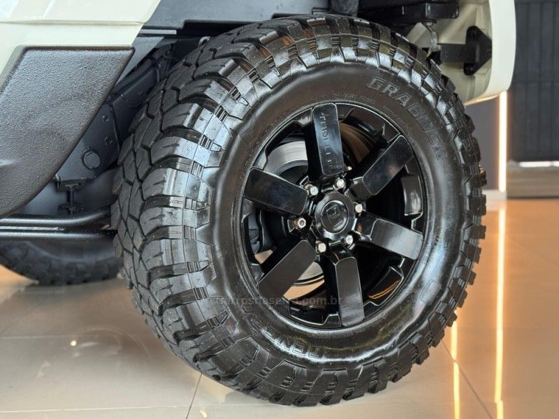 TROLLER T4 3.2 TDI 4X4 20V TURBO INTERCOOLER 2016/2016 GRIFFCAR MULTIMARCAS DOIS IRMÃOS / Carros no Vale