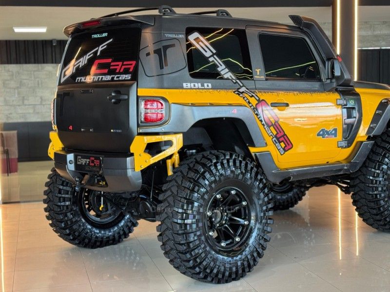 TROLLER T4 BOLD 3.2 TDI 4X4 20V TURBO 2016/2017 GRIFFCAR MULTIMARCAS DOIS IRMÃOS / Carros no Vale