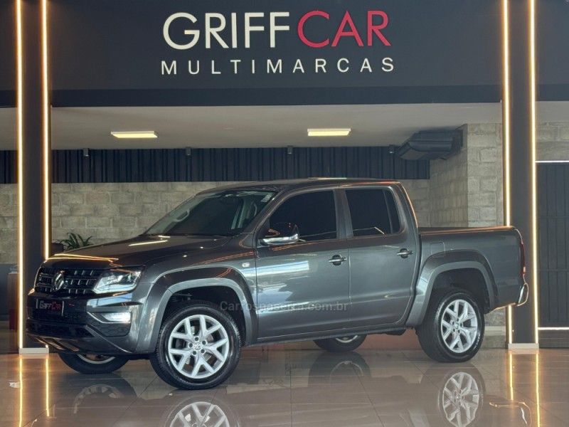 VOLKSWAGEN AMAROK 3.0 V6 TDI HIGHLINE CD 4MOTION 2019/2020 GRIFFCAR MULTIMARCAS DOIS IRMÃOS / Carros no Vale