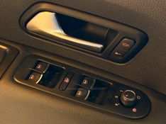 VOLKSWAGEN AMAROK 3.0 V6 TDI HIGHLINE CD 4MOTION 2019/2020 GRIFFCAR MULTIMARCAS DOIS IRMÃOS / Carros no Vale