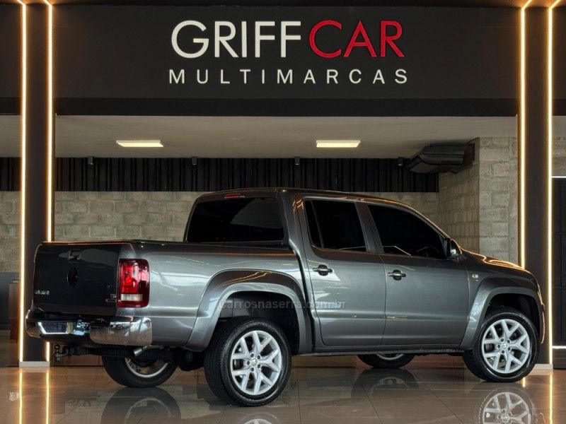 VOLKSWAGEN AMAROK 3.0 V6 TDI HIGHLINE CD 4MOTION 2019/2020 GRIFFCAR MULTIMARCAS DOIS IRMÃOS / Carros no Vale
