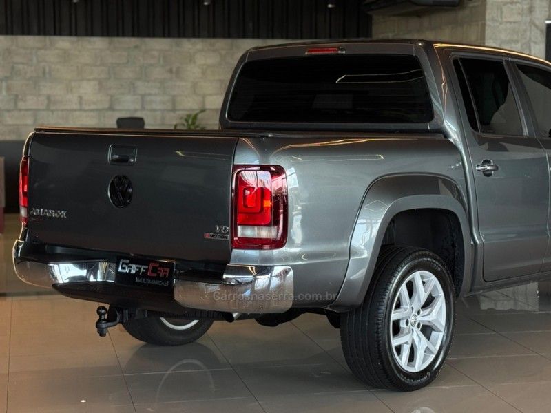 VOLKSWAGEN AMAROK 3.0 V6 TDI HIGHLINE CD 4MOTION 2019/2020 GRIFFCAR MULTIMARCAS DOIS IRMÃOS / Carros no Vale
