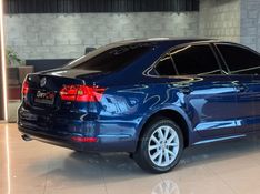 VOLKSWAGEN JETTA 2.0 COMFORTLINE TIPTRONIC 2011/2012 GRIFFCAR MULTIMARCAS DOIS IRMÃOS / Carros no Vale