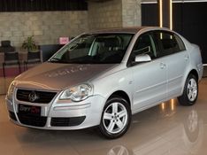 VOLKSWAGEN POLO SEDAN 1.6 MI 8V 2007/2007 GRIFFCAR MULTIMARCAS DOIS IRMÃOS / Carros no Vale