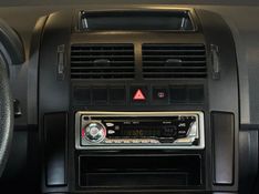 VOLKSWAGEN POLO SEDAN 1.6 MI 8V 2007/2007 GRIFFCAR MULTIMARCAS DOIS IRMÃOS / Carros no Vale