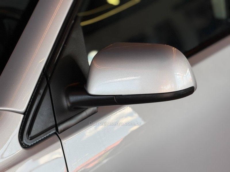 VOLKSWAGEN POLO SEDAN 1.6 MI 8V 2007/2007 GRIFFCAR MULTIMARCAS DOIS IRMÃOS / Carros no Vale