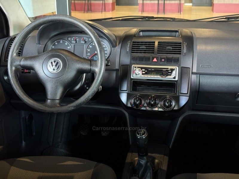 VOLKSWAGEN POLO SEDAN 1.6 MI 8V 2007/2007 GRIFFCAR MULTIMARCAS DOIS IRMÃOS / Carros no Vale