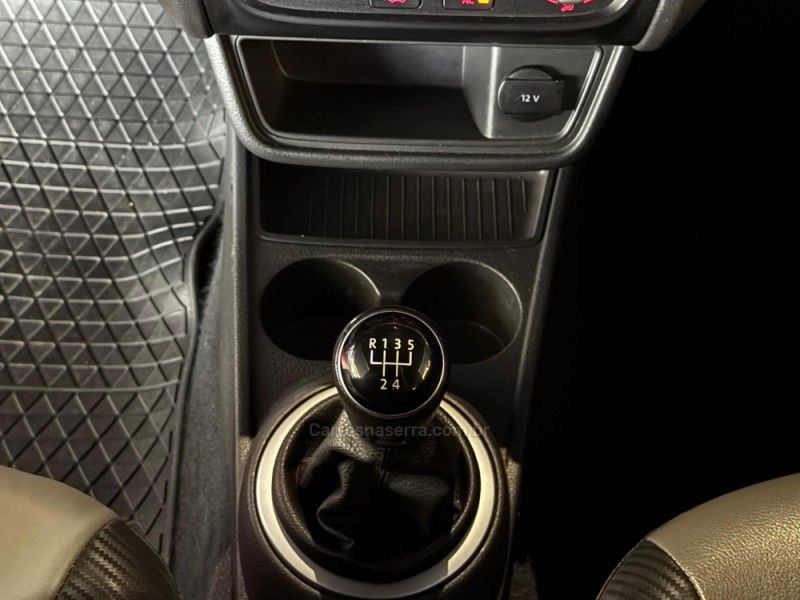 VOLKSWAGEN SAVEIRO 1.6 MSI CROSS CD 16V 2015/2015 GRIFFCAR MULTIMARCAS DOIS IRMÃOS / Carros no Vale