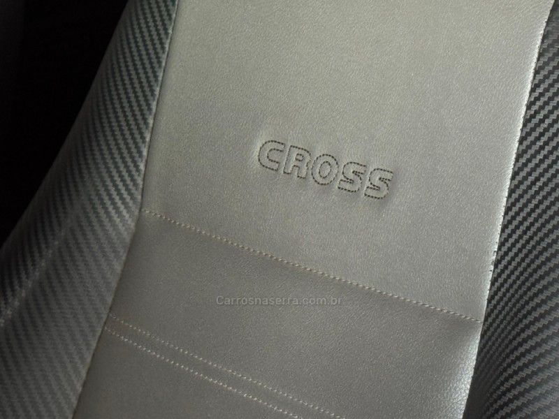 VOLKSWAGEN SAVEIRO 1.6 MSI CROSS CD 16V 2015/2015 GRIFFCAR MULTIMARCAS DOIS IRMÃOS / Carros no Vale