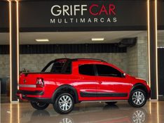 VOLKSWAGEN SAVEIRO 1.6 MSI CROSS CD 16V 2015/2015 GRIFFCAR MULTIMARCAS DOIS IRMÃOS / Carros no Vale