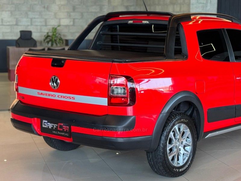 VOLKSWAGEN SAVEIRO 1.6 MSI CROSS CD 16V 2015/2015 GRIFFCAR MULTIMARCAS DOIS IRMÃOS / Carros no Vale