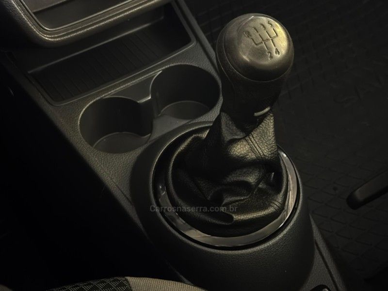 VOLKSWAGEN SAVEIRO 1.6 MSI ROBUST CS 8V 2016/2017 GRIFFCAR MULTIMARCAS DOIS IRMÃOS / Carros no Vale