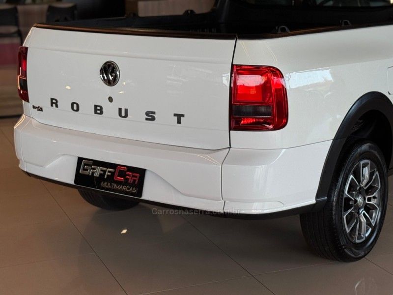 VOLKSWAGEN SAVEIRO 1.6 MSI ROBUST CS 8V 2016/2017 GRIFFCAR MULTIMARCAS DOIS IRMÃOS / Carros no Vale