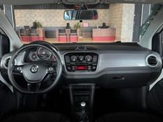 VOLKSWAGEN UP 1.0TSI CROSS 12V 2017/2018 GRIFFCAR MULTIMARCAS DOIS IRMÃOS / Carros no Vale