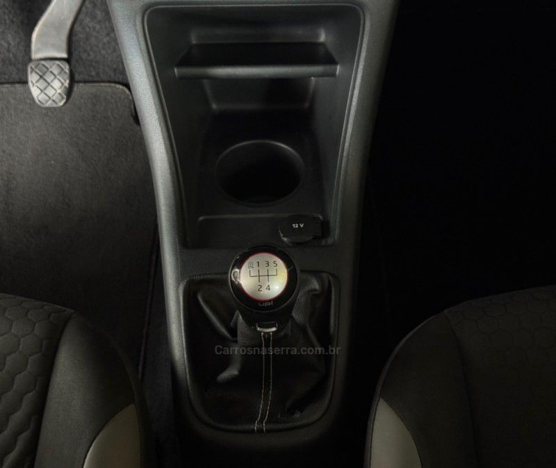 VOLKSWAGEN UP 1.0TSI CROSS 12V 2017/2018 GRIFFCAR MULTIMARCAS DOIS IRMÃOS / Carros no Vale