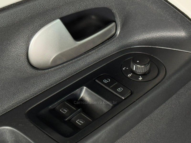 VOLKSWAGEN UP 1.0TSI CROSS 12V 2017/2018 GRIFFCAR MULTIMARCAS DOIS IRMÃOS / Carros no Vale