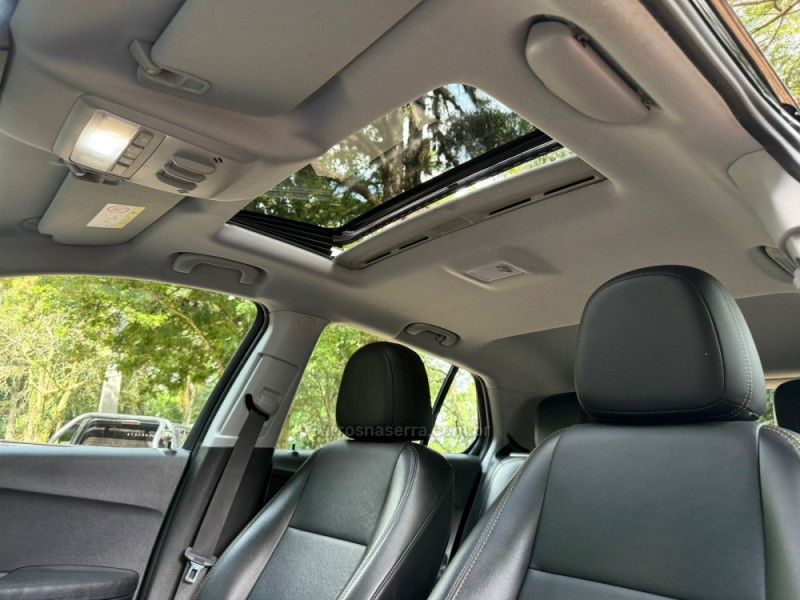 CHEVROLET TRACKER 1.4 16V MIDNIGHT TURBO 2018/2019 KASPER VEÍCULOS DOIS IRMÃOS / Carros no Vale