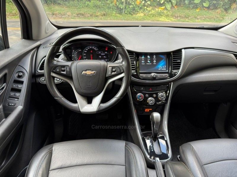 CHEVROLET TRACKER 1.4 16V MIDNIGHT TURBO 2018/2019 KASPER VEÍCULOS DOIS IRMÃOS / Carros no Vale