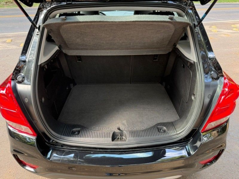 CHEVROLET TRACKER 1.4 16V MIDNIGHT TURBO 2018/2019 KASPER VEÍCULOS DOIS IRMÃOS / Carros no Vale