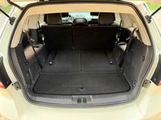 FIAT FREEMONT 2.4 PRECISION 16V 2015/2015 KASPER VEÍCULOS DOIS IRMÃOS / Carros no Vale