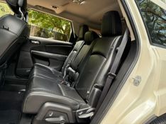 FIAT FREEMONT 2.4 PRECISION 16V 2015/2015 KASPER VEÍCULOS DOIS IRMÃOS / Carros no Vale