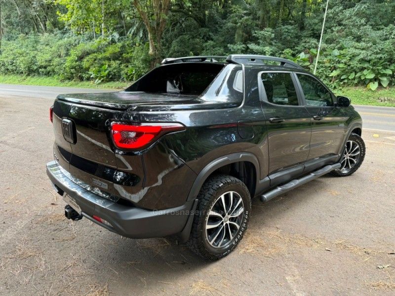 FIAT TORO 2.0 16V ULTRA 4X4 AT9 2019/2020 KASPER VEÍCULOS DOIS IRMÃOS / Carros no Vale