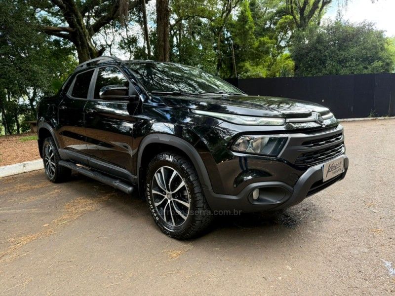 FIAT TORO 2.0 16V ULTRA 4X4 AT9 2019/2020 KASPER VEÍCULOS DOIS IRMÃOS / Carros no Vale