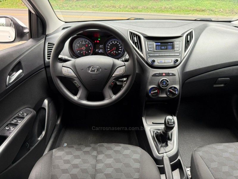 HYUNDAI HB20 1.6 COMFORT PLUS 16V 2018/2019 KASPER VEÍCULOS DOIS IRMÃOS / Carros no Vale