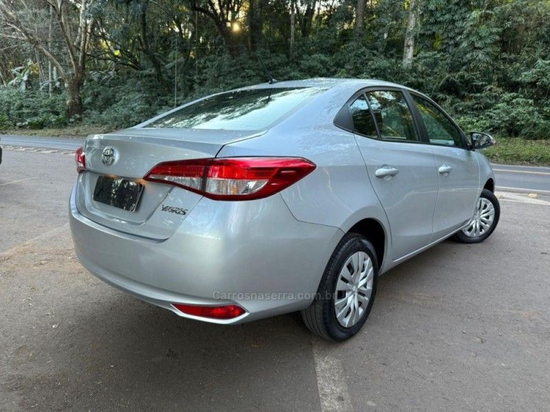 TOYOTA YARIS 1.5 16V SEDAN XL MULTIDRIVE3 2024/2024 KASPER VEÍCULOS DOIS IRMÃOS / Carros no Vale