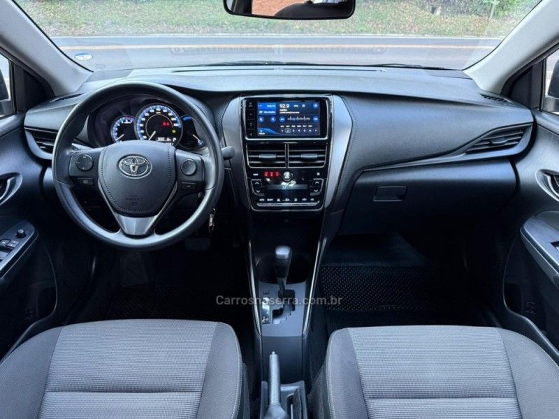 TOYOTA YARIS 1.5 16V SEDAN XL MULTIDRIVE3 2024/2024 KASPER VEÍCULOS DOIS IRMÃOS / Carros no Vale