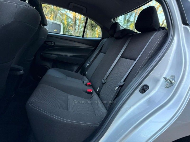 TOYOTA YARIS 1.5 16V SEDAN XL MULTIDRIVE3 2024/2024 KASPER VEÍCULOS DOIS IRMÃOS / Carros no Vale