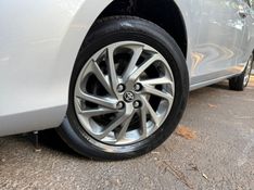 TOYOTA YARIS 1.5 XS CONNECT SEDAN 16V 2023/2024 KASPER VEÍCULOS DOIS IRMÃOS / Carros no Vale