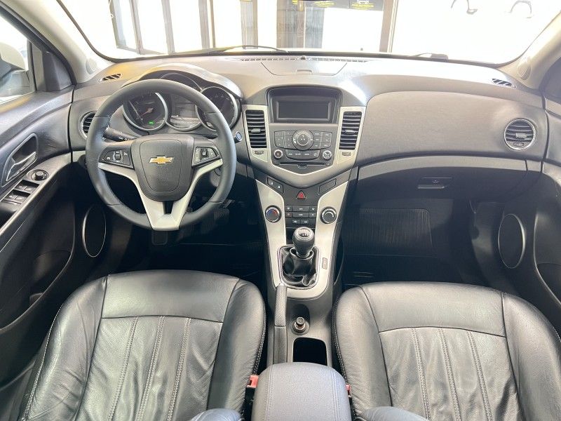 CHEVROLET CRUZE 1.8 LT 16V 2014/2014 PRIME MULTIMARCAS CAXIAS DO SUL / Carros no Vale