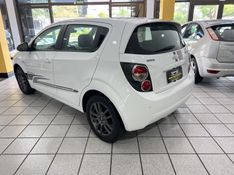 CHEVROLET SONIC 1.6 LTZ EFFECT 16V 2014/2014 PRIME MULTIMARCAS CAXIAS DO SUL / Carros no Vale