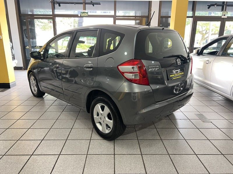 HONDA FIT 1.5 LX 16V 2010/2010 PRIME MULTIMARCAS CAXIAS DO SUL / Carros no Vale