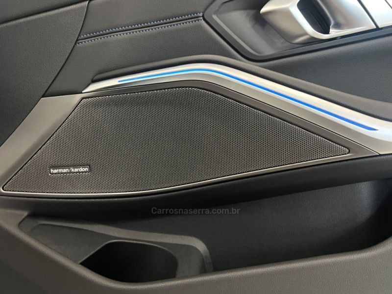 BMW 330E 2.0 M SPORT 16V TURBO HÍBRIDO 2023/2024 ÓTIMA CAR FLORES DA CUNHA / Carros no Vale