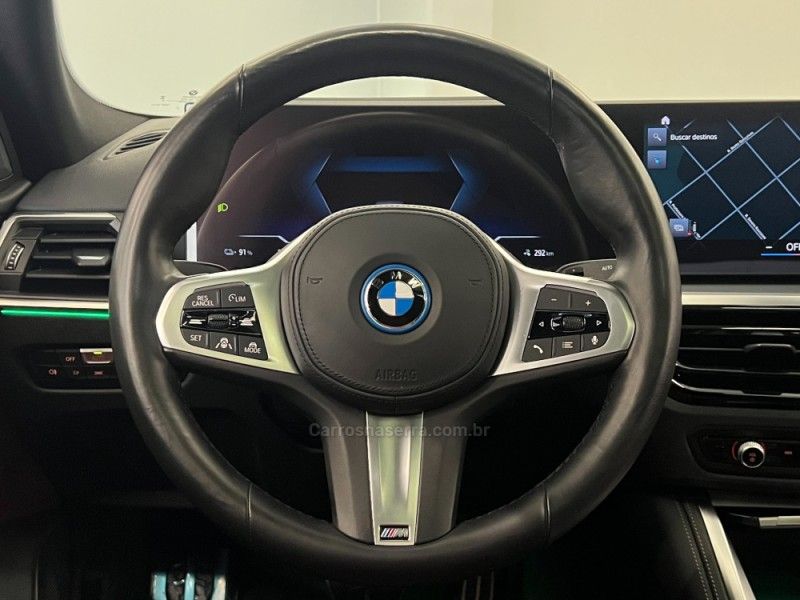 BMW I4 E-DRIVEP 35 M SPORT ELÉTRICO 2023/2023 ÓTIMA CAR FLORES DA CUNHA / Carros no Vale