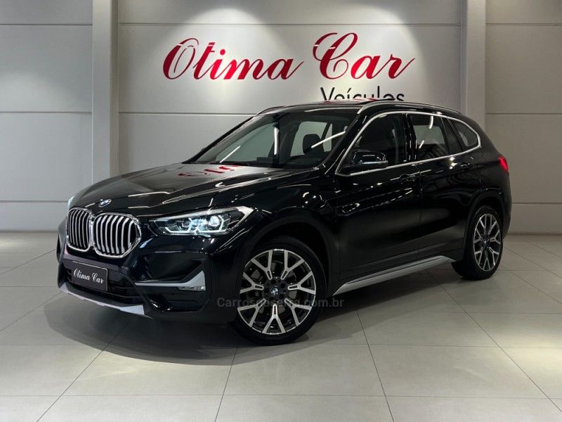 BMW X1 2.0 16V TURBO ACTIVEFLEX SDRIVE20I X-LINE 2022/2022 ÓTIMA CAR FLORES DA CUNHA / Carros no Vale BMW X1 2.0 16V TURBO ACTIVEFLEX SDRIVE20I X-LINE 2022/2022 ÓTIMA CAR FLORES DA CUNHA / Carros no Vale