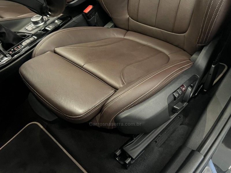 BMW X1 2.0 16V TURBO ACTIVEFLEX SDRIVE20I X-LINE 2022/2022 ÓTIMA CAR FLORES DA CUNHA / Carros no Vale BMW X1 2.0 16V TURBO ACTIVEFLEX SDRIVE20I X-LINE 2022/2022 ÓTIMA CAR FLORES DA CUNHA / Carros no Vale