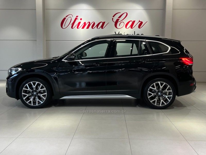 BMW X1 2.0 16V TURBO ACTIVEFLEX SDRIVE20I X-LINE 2022/2022 ÓTIMA CAR FLORES DA CUNHA / Carros no Vale BMW X1 2.0 16V TURBO ACTIVEFLEX SDRIVE20I X-LINE 2022/2022 ÓTIMA CAR FLORES DA CUNHA / Carros no Vale