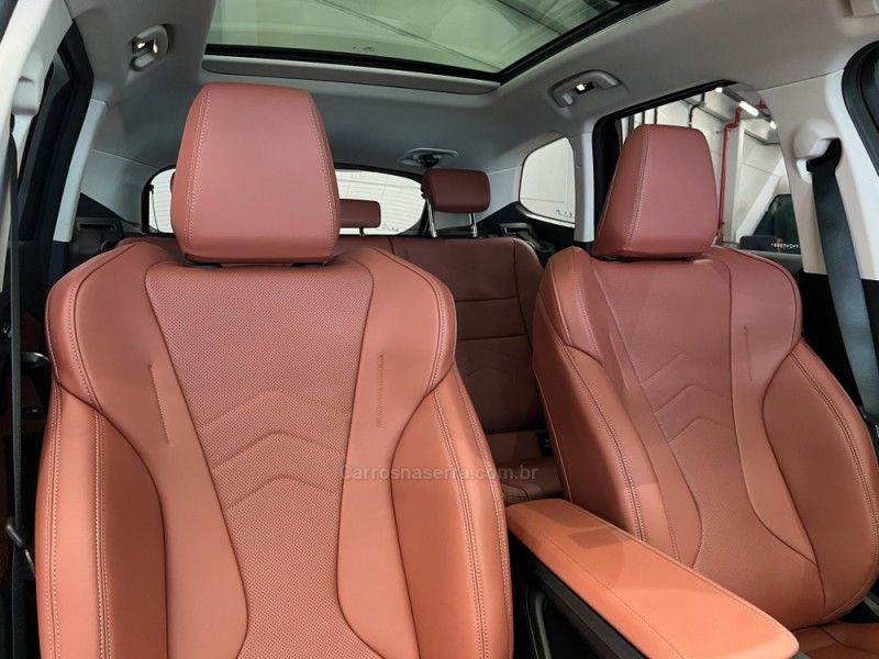 BMW X1 2.0 16V TURBO SDRIVE20I X-LINE 2025/2026 ÓTIMA CAR FLORES DA CUNHA / Carros no Vale