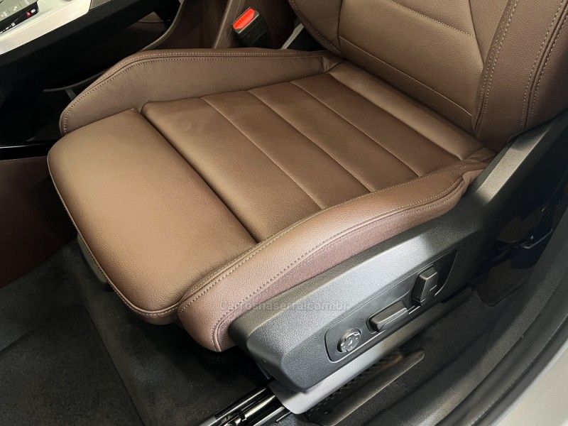 BMW X1 2.0 SDRIVE20I M SPORT 16V TURBO 2025/2026 ÓTIMA CAR FLORES DA CUNHA / Carros no Vale