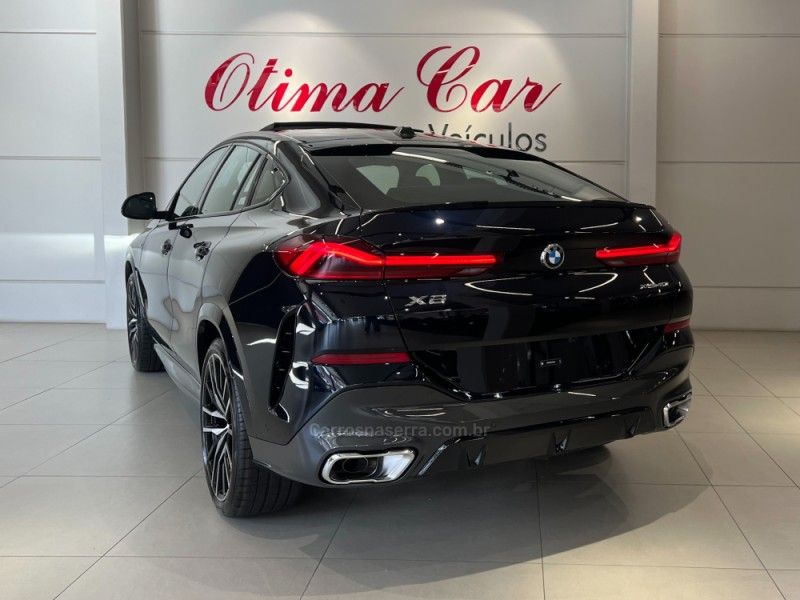 BMW X6 3.0 XDRIVE 40I M SPORT 24V TURBO 2025/2026 ÓTIMA CAR FLORES DA CUNHA / Carros no Vale BMW X6 3.0 XDRIVE 40I M SPORT 24V TURBO 2025/2026 ÓTIMA CAR FLORES DA CUNHA / Carros no Vale