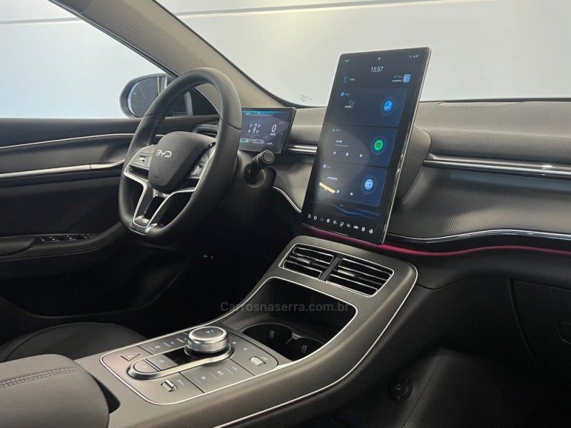 BYD KING 1.5 DM-I PHEV GS 2025/2026 ÓTIMA CAR FLORES DA CUNHA / Carros no Vale