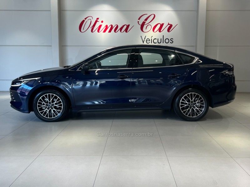 BYD KING 1.5 DM-I PHEV GS 2025/2026 ÓTIMA CAR FLORES DA CUNHA / Carros no Vale