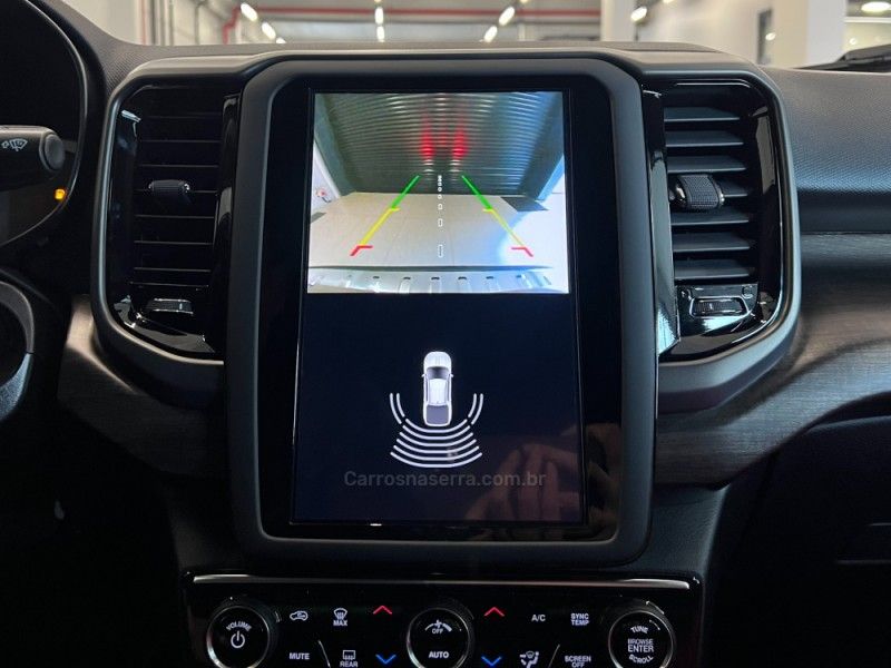 FIAT TORO 2.0 16V TURBO RANCH 4X4 AUTOMÁTICO 2025/2026 ÓTIMA CAR FLORES DA CUNHA / Carros no Vale