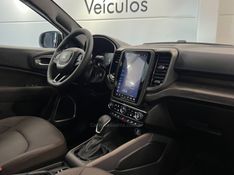 FIAT TORO 2.0 16V TURBO RANCH 4X4 AUTOMÁTICO 2025/2026 ÓTIMA CAR FLORES DA CUNHA / Carros no Vale