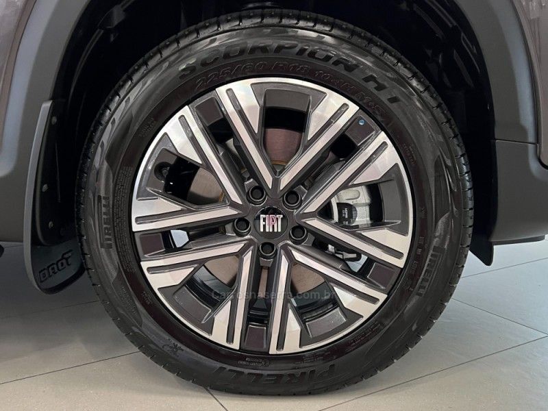 FIAT TORO 2.0 16V TURBO RANCH 4X4 AUTOMÁTICO 2025/2026 ÓTIMA CAR FLORES DA CUNHA / Carros no Vale