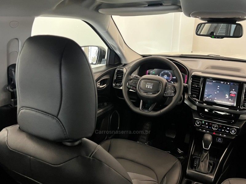 FIAT TORO 2.2 16V TURBO VOLCANO 2025/2026 ÓTIMA CAR FLORES DA CUNHA / Carros no Vale