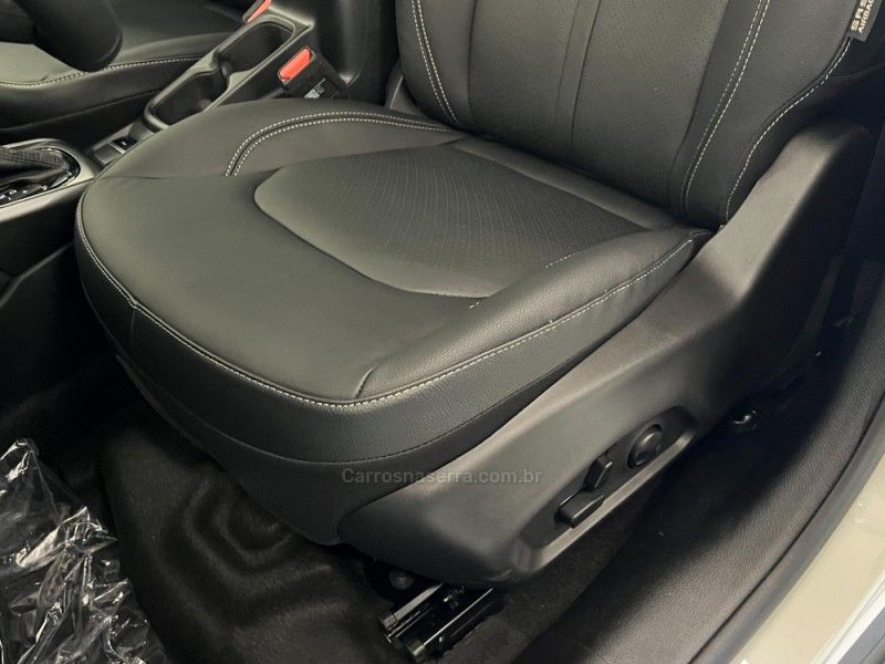 FIAT TORO 2.2 16V TURBO VOLCANO 2025/2026 ÓTIMA CAR FLORES DA CUNHA / Carros no Vale